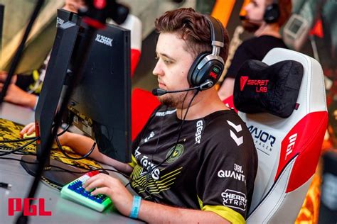 ZywOo CSGO Settings & Config (2024 Update) .